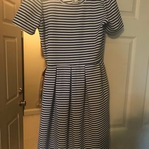 Lularoe xlg Amelia blue and white stripe